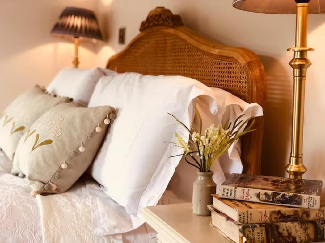 Pass The Keys Old Beams Luxury Style & Comfort In Town Centre Bakewell Εξωτερικό φωτογραφία